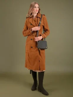 Fairfax & Favor Suede Regina Regular Fit AW24